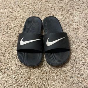 Nike slides